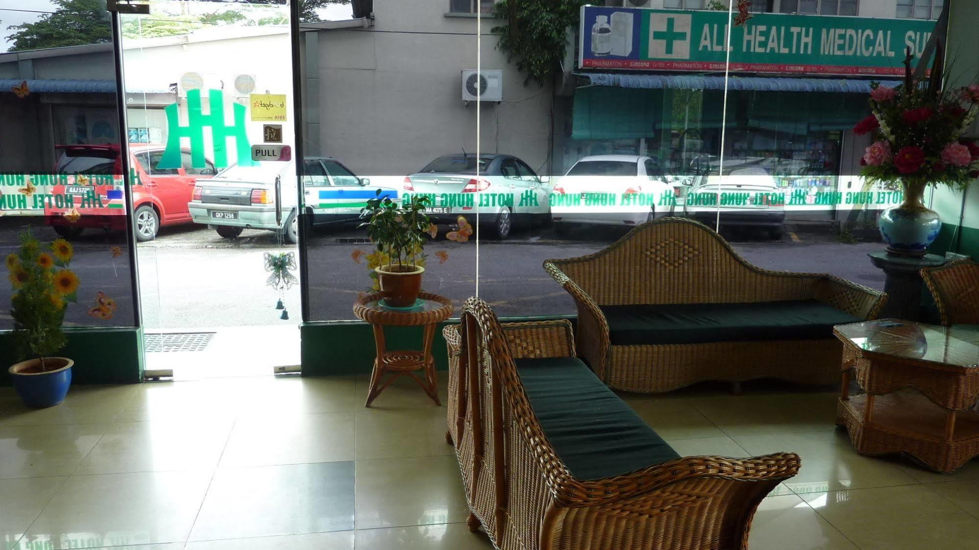 Hotel Hung Hung Kuching Buitenkant foto
